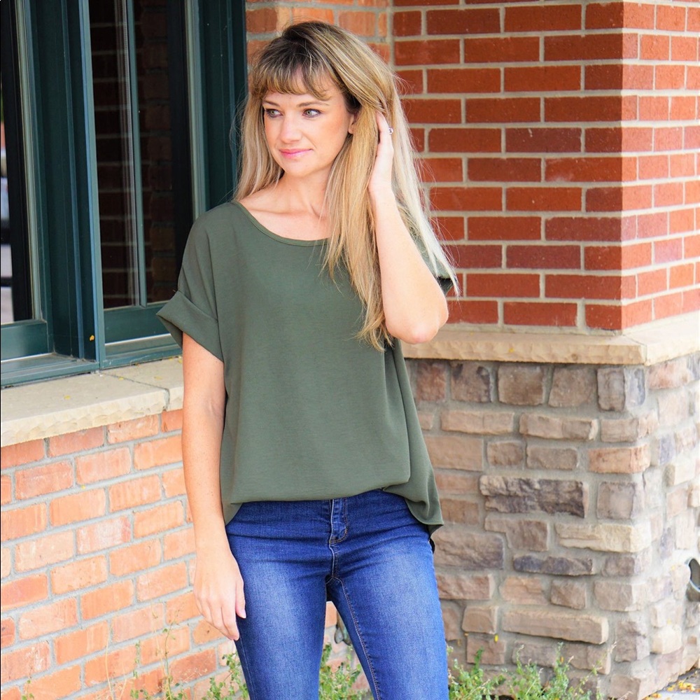 Scoop Neck Bouse Olive